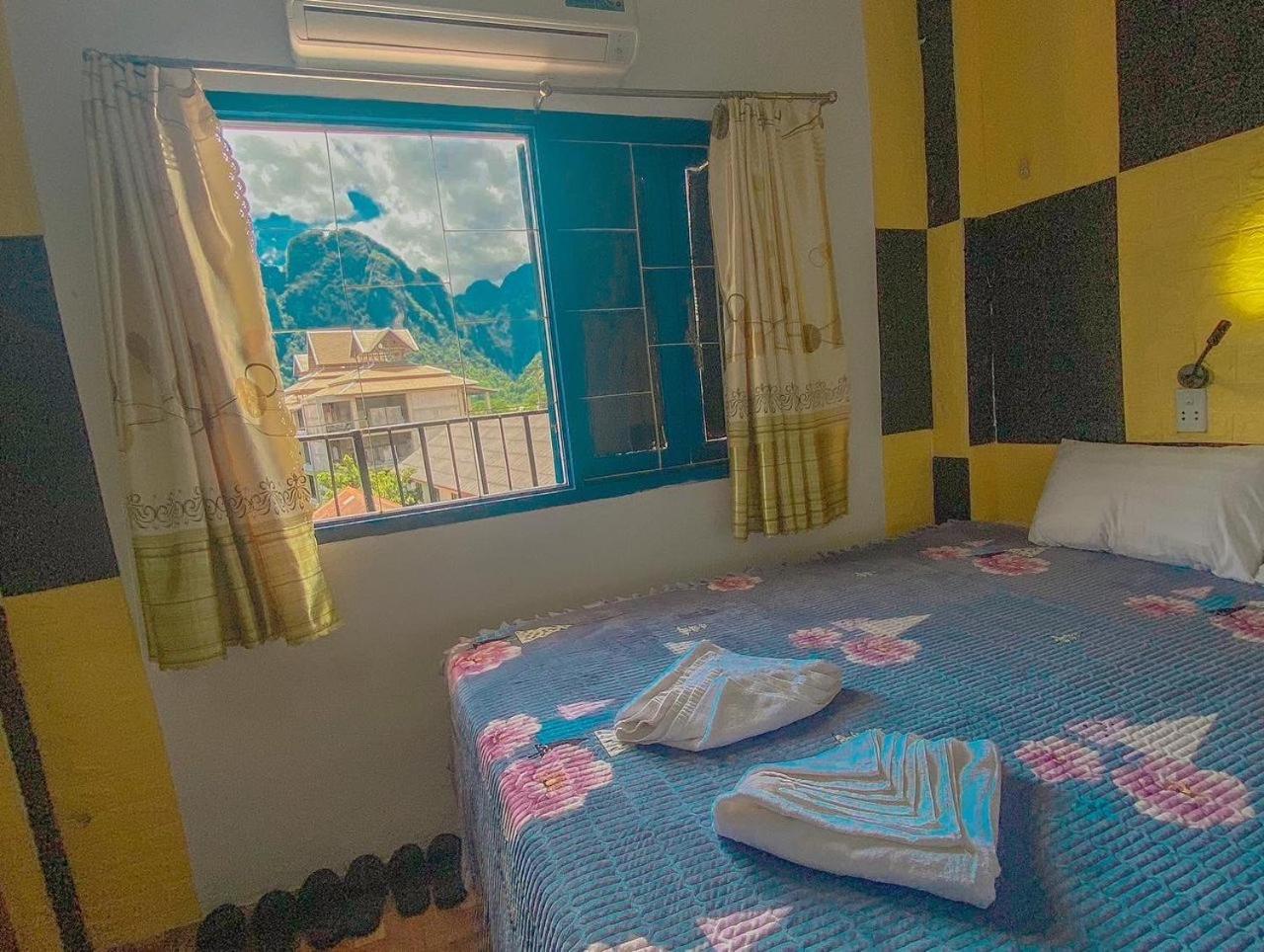 Vang Vieng Ruby Backpackers Hostel Exteriör bild