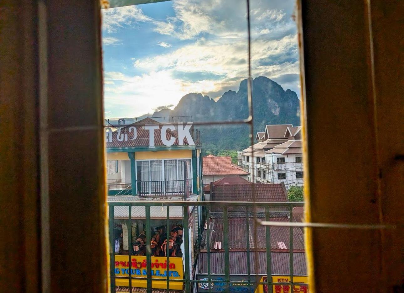 Vang Vieng Ruby Backpackers Hostel Exteriör bild