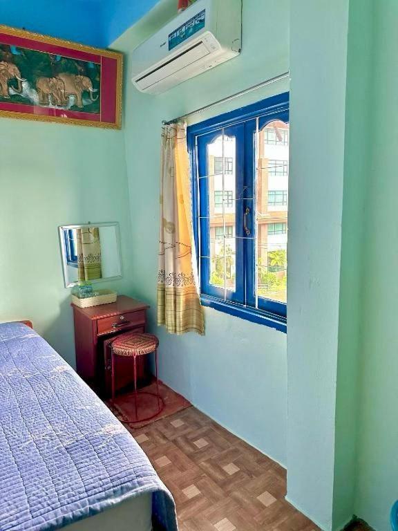 Vang Vieng Ruby Backpackers Hostel Exteriör bild
