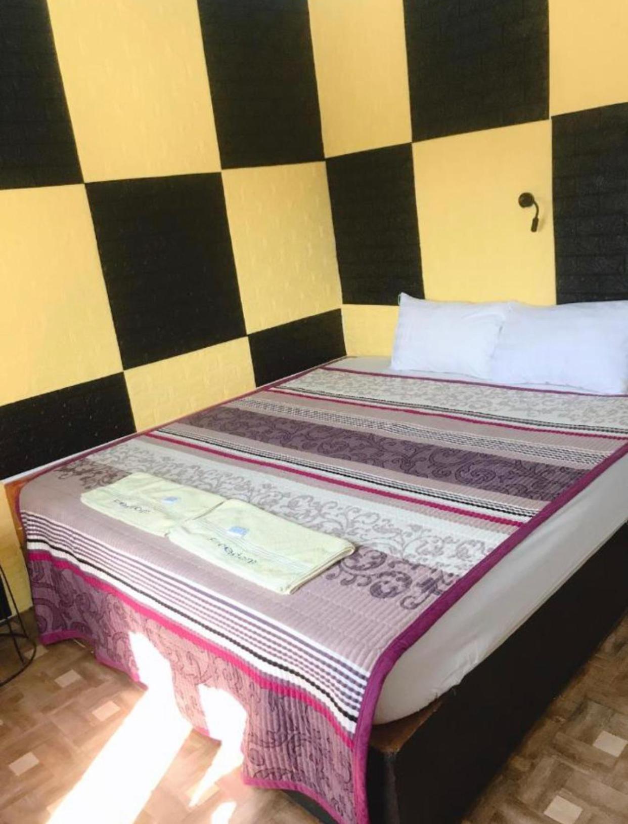 Vang Vieng Ruby Backpackers Hostel Exteriör bild
